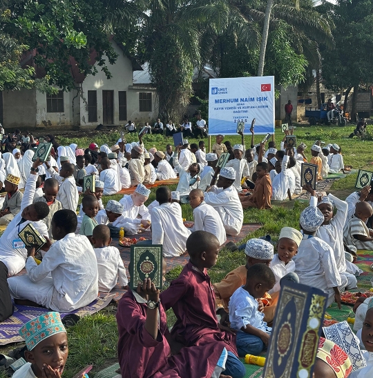 Tanzanya’da Yetimleri Hayır Yemeğinde Buluşturduk